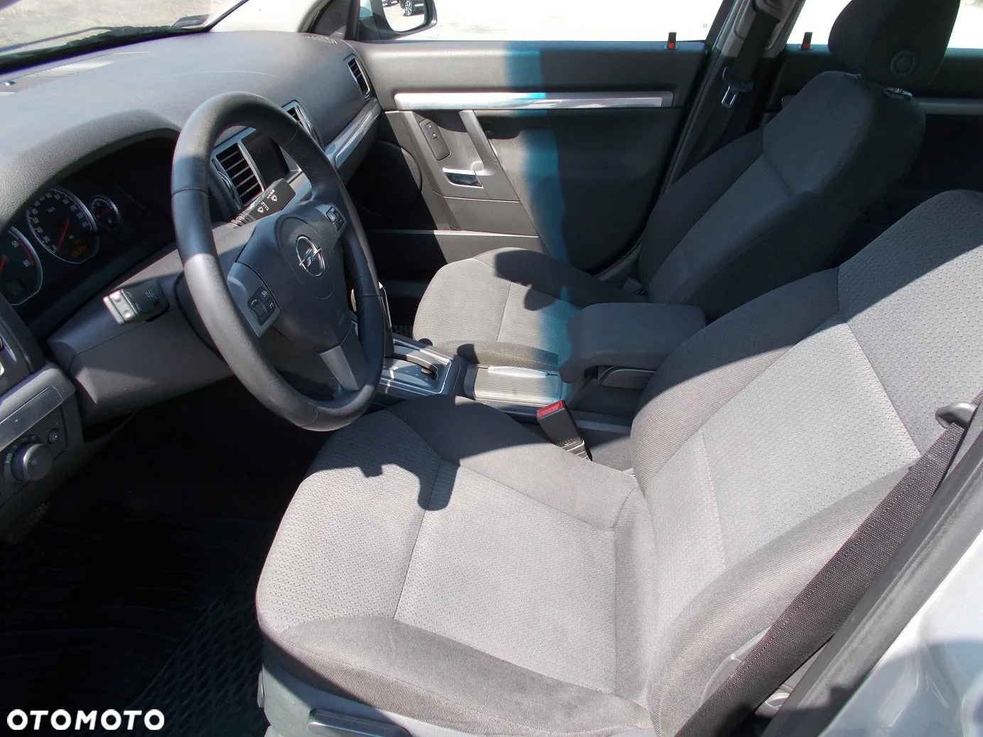 Opel Vectra 1.9 CDTI Comfort ActiveSelect - 17