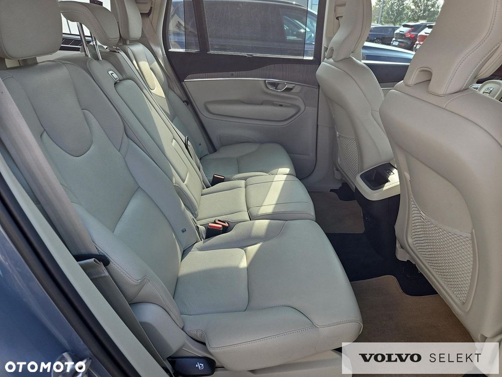 Volvo XC 90 - 13