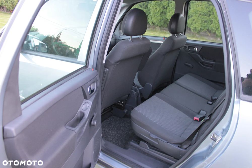 Opel Meriva - 8
