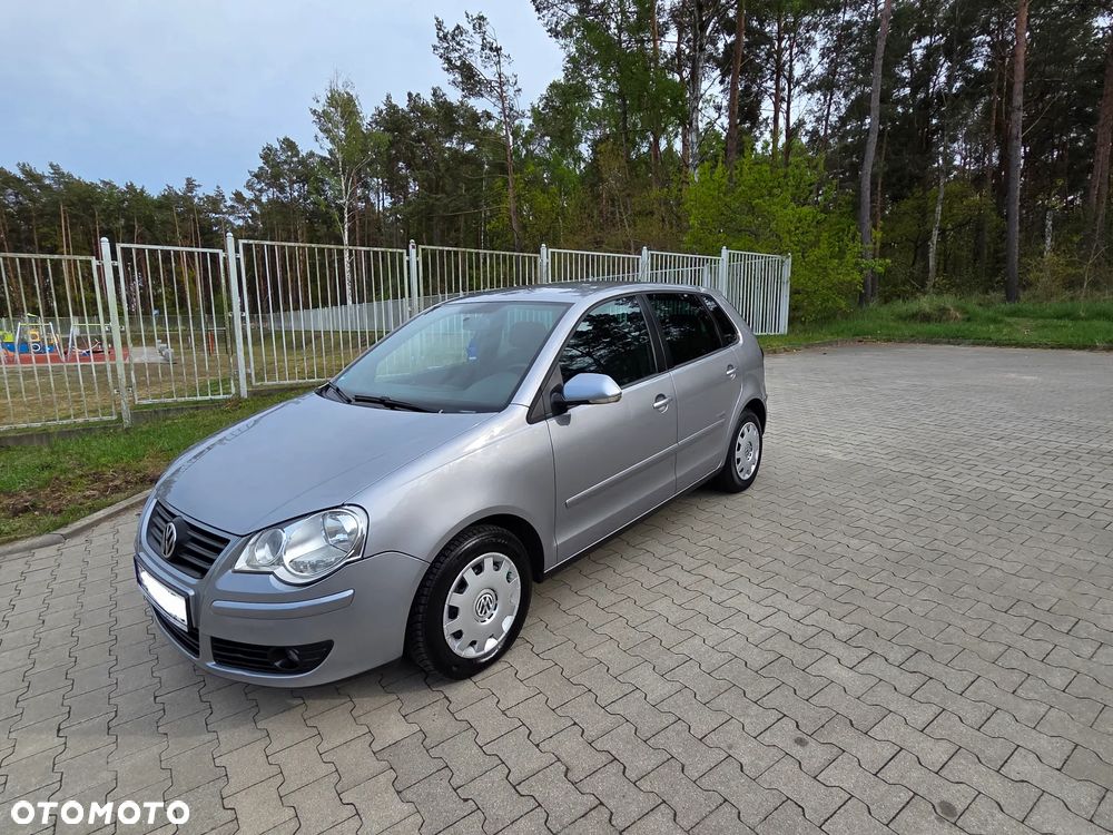 Volkswagen Polo - 1