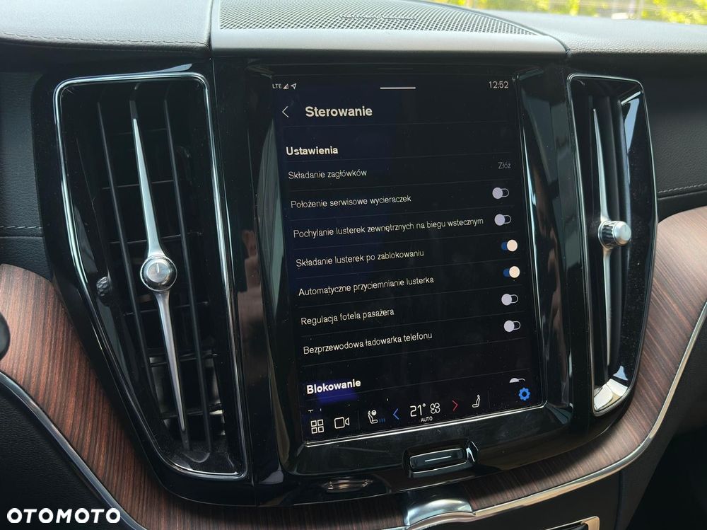 Volvo XC 60 - 30