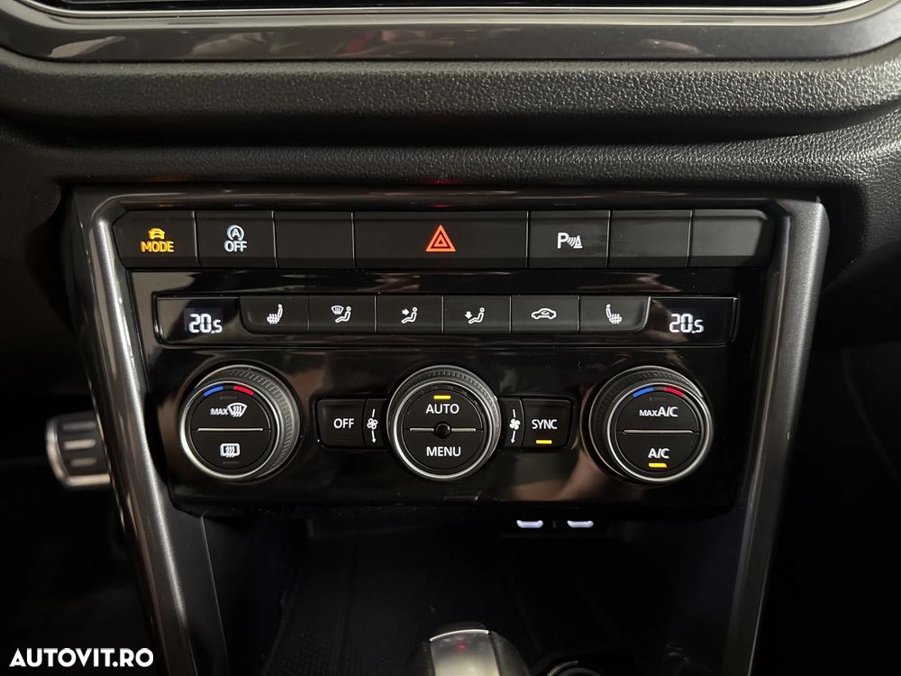 Volkswagen T-Roc - 18