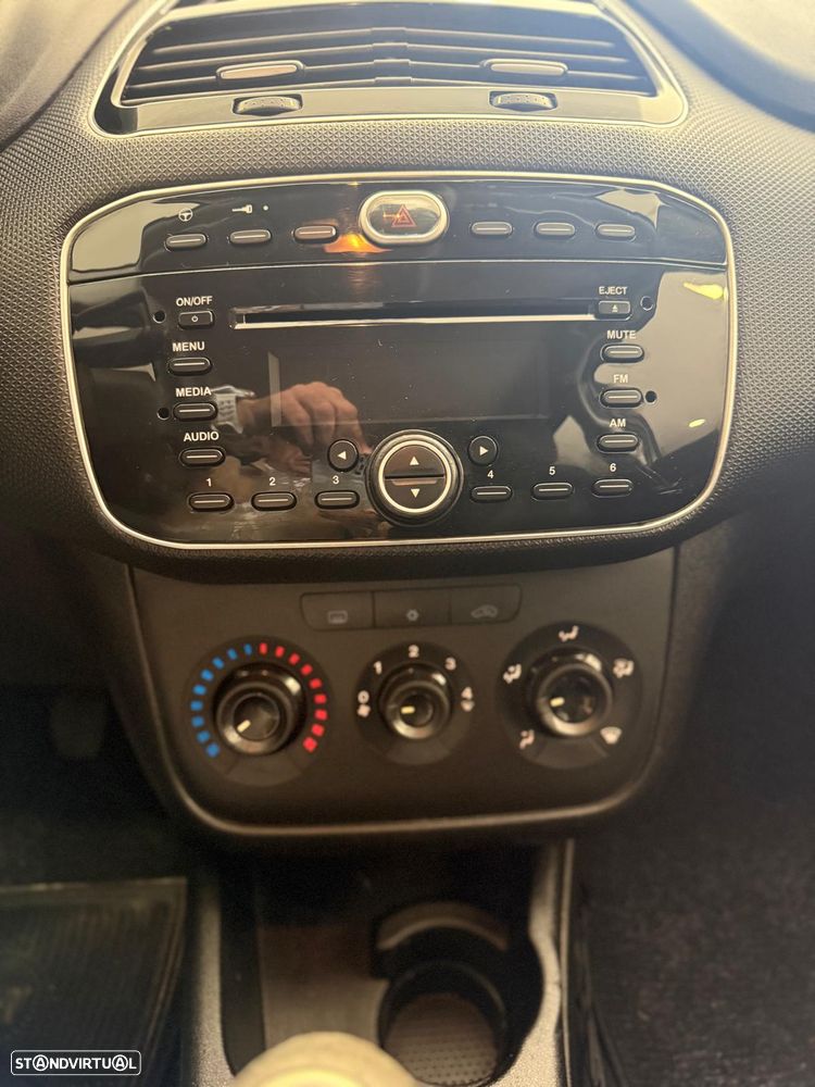 Fiat Punto 1.2 Young S&S - 9