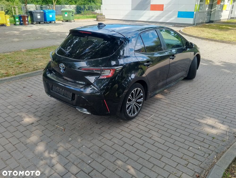 Toyota Corolla - 4