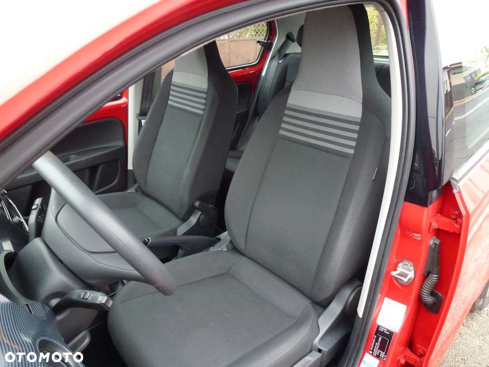 Volkswagen up! Standard - 10