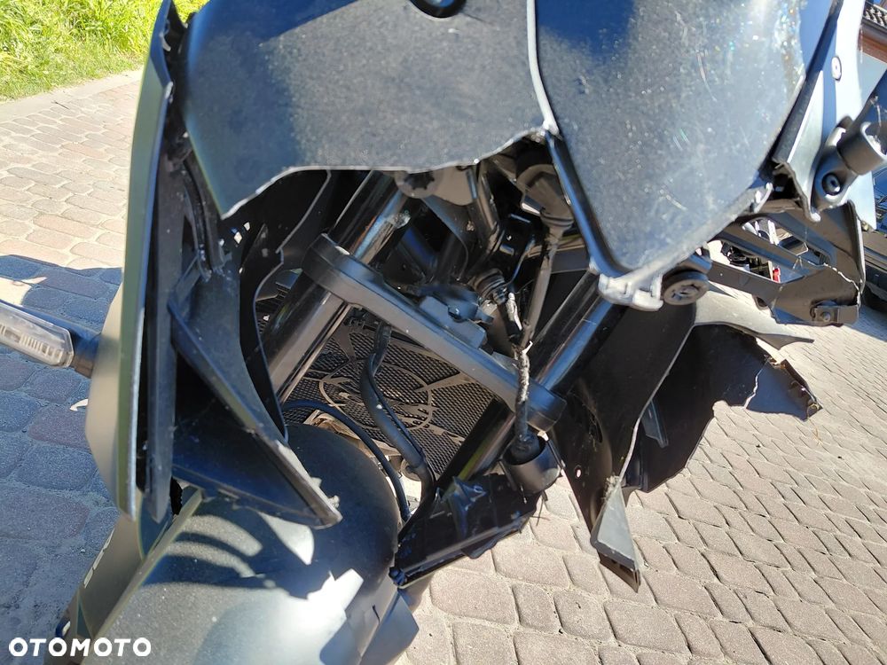 Honda CBR - 11