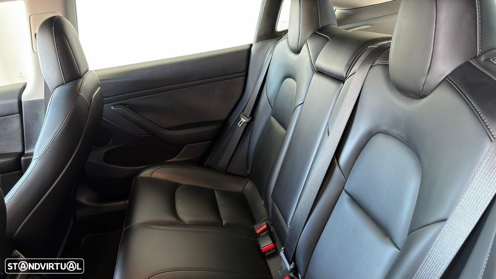 Tesla Model 3 Long Range Tração Traseira - 5