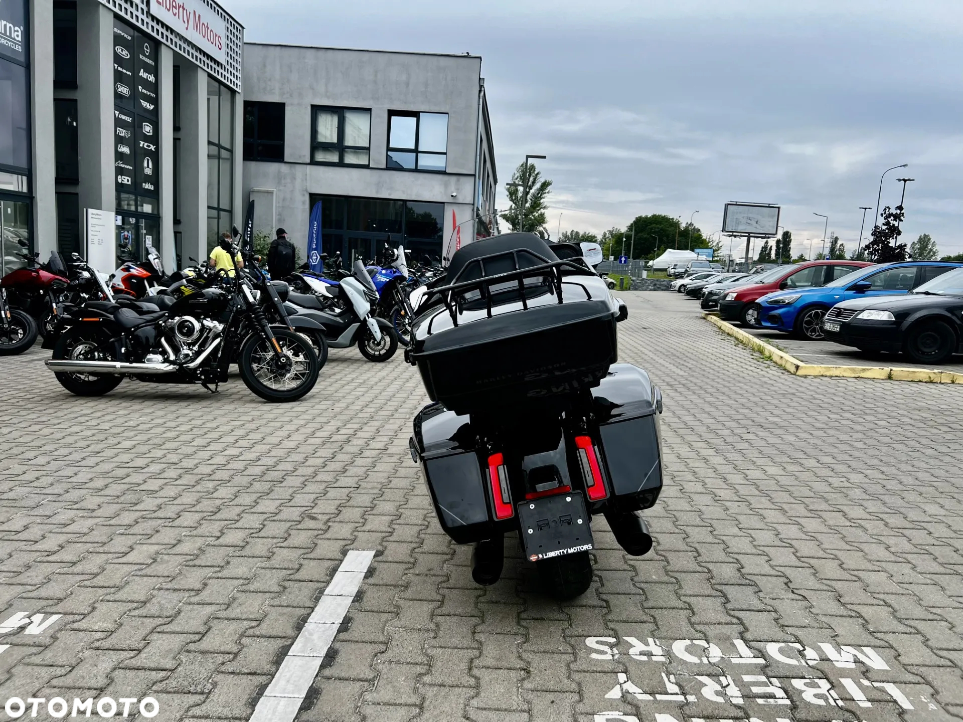 Harley-Davidson Touring Street Glide - 6