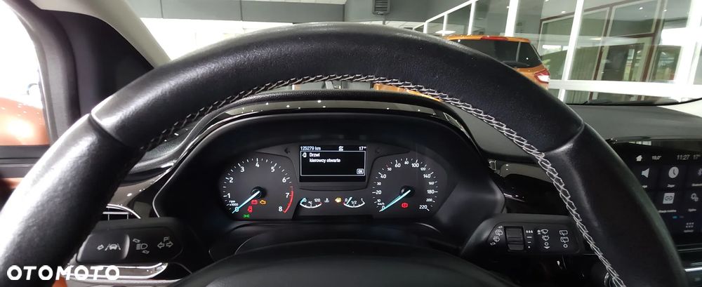 Ford Fiesta 1.1 S&S TITANIUM - 8