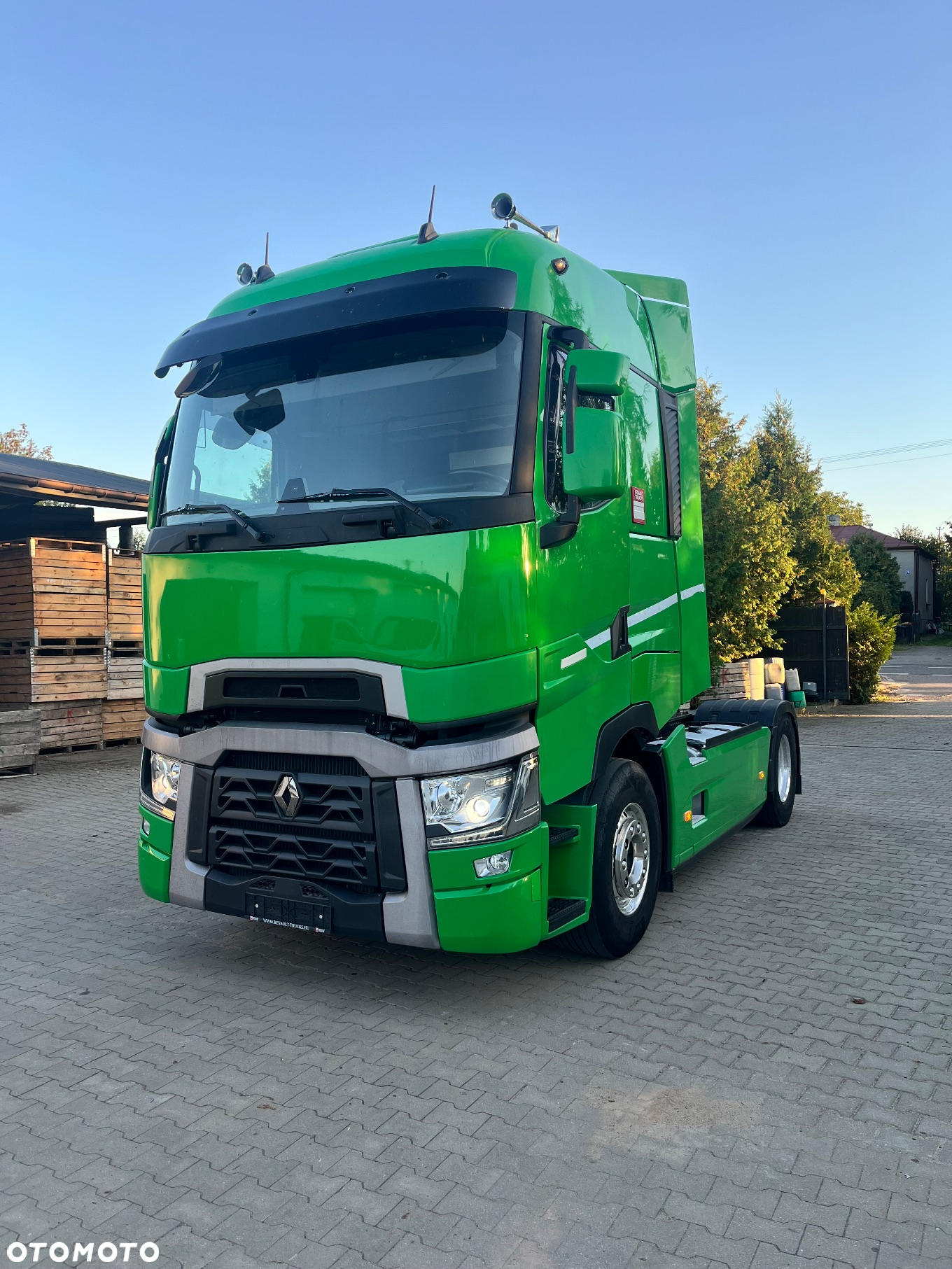 Renault T 520 / Sprowadzony / Klima postojowa / poduszki przód+tył / po złotym kontrakcie - 2