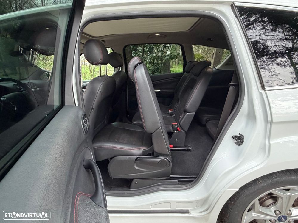 Ford S-Max 2.0 TDCi Titanium 7L - 22