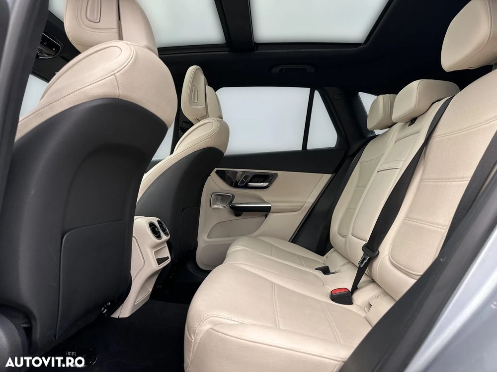 Mercedes-Benz GLC - 12