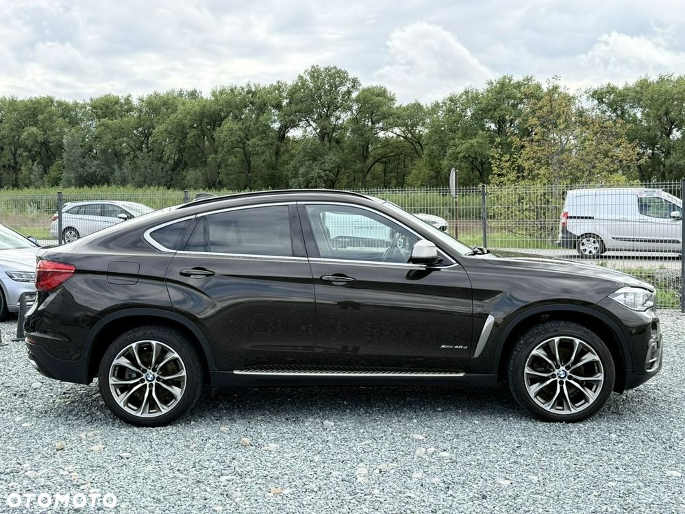 BMW X6 xDrive40d - 11