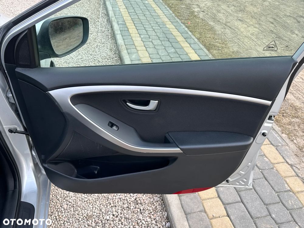 Hyundai i30 i30cw 1.6 CRDi Trend - 37