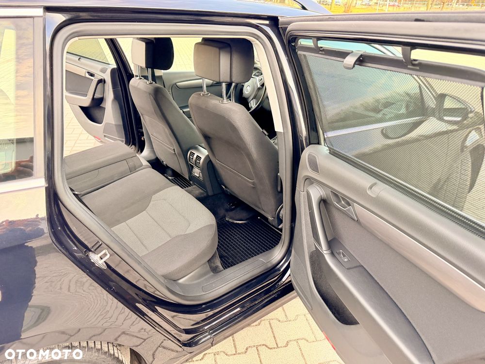 Volkswagen Passat 2.0 TDI BlueMotion Technology R-Line - 14