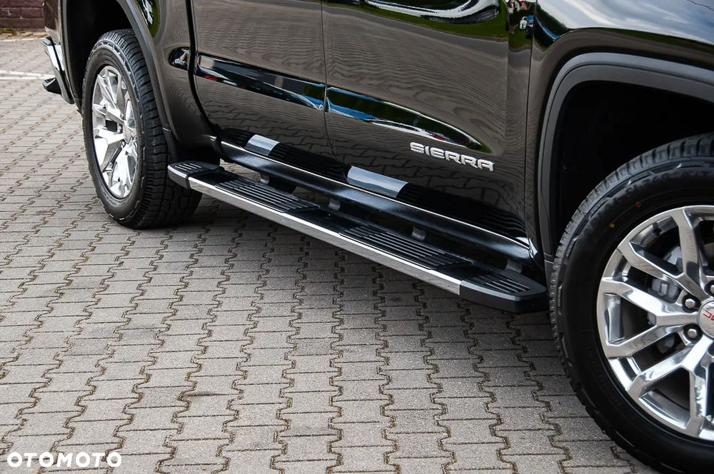 GMC Sierra - 27