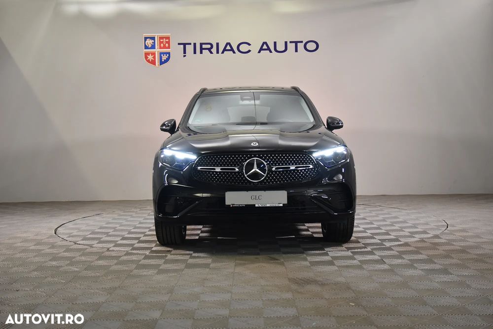 Mercedes-Benz GLC 300 e 4MATIC PHEV - 9