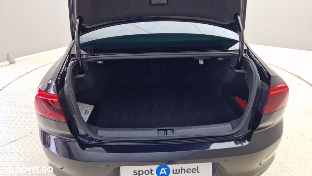 Volkswagen Passat 2.0 TDI DSG Comfortline - 22