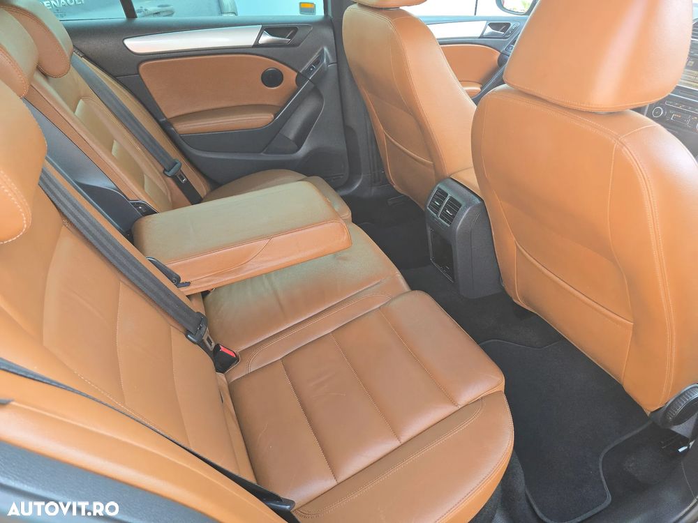 Volkswagen Golf 1.4 TSI Individual - 9