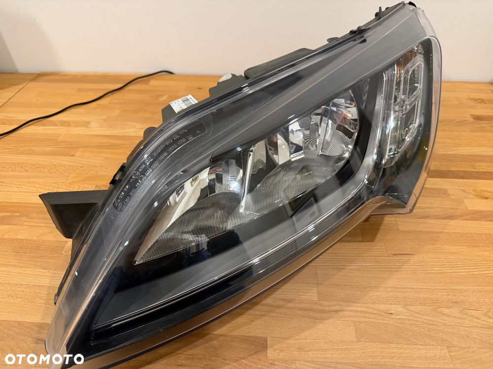 Lampa Peugeot Boxer pasek led lewa - 1