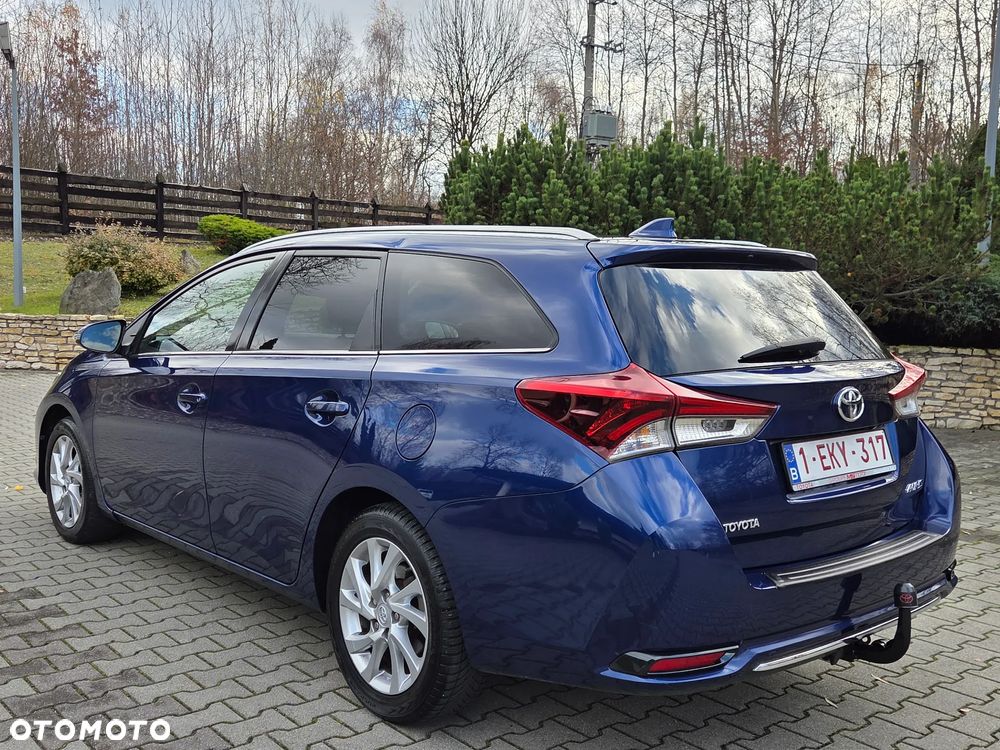 Toyota Auris 1.2 Turbo Executive - 6
