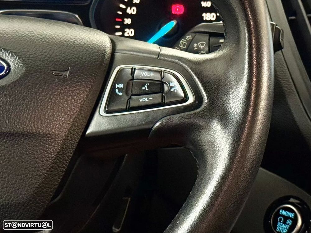 Ford Kuga 1.5 TDCi Titanium - 34