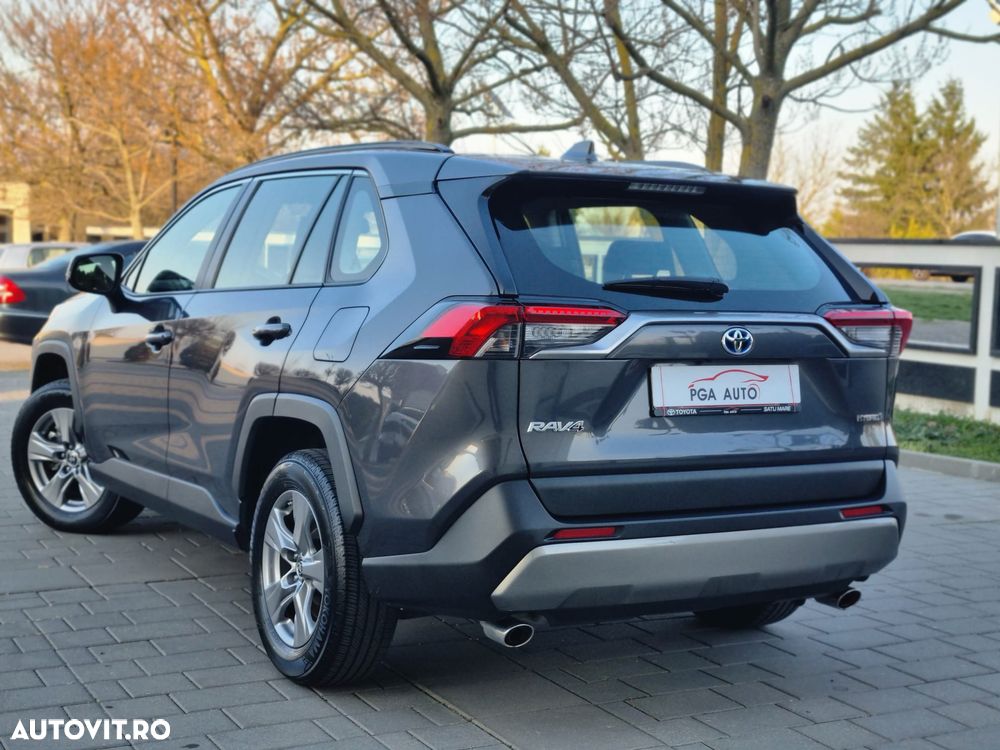 Toyota RAV4 - 3
