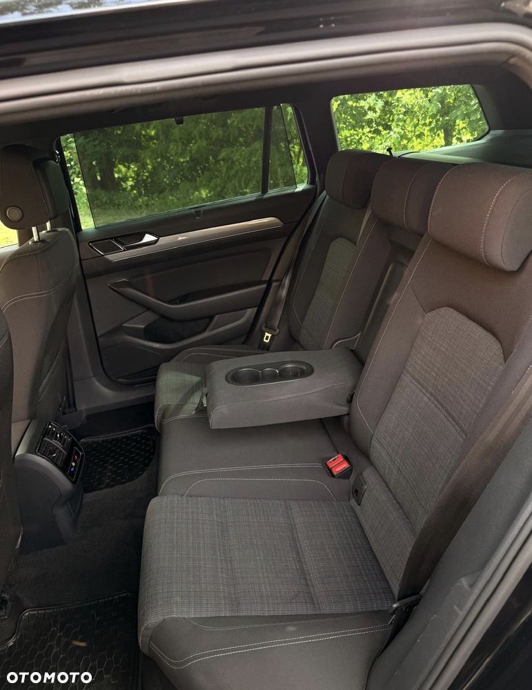 Volkswagen Passat 2.0 TDI EVO Business DSG - 25