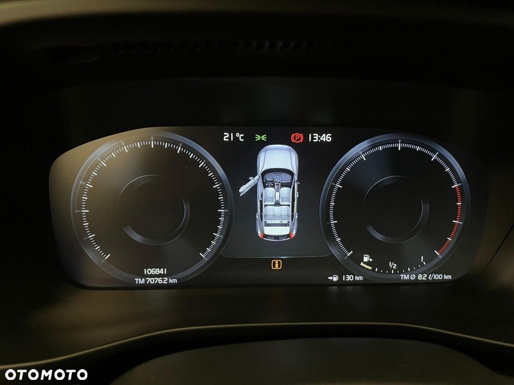 Volvo XC 40 T3 Momentum - 21