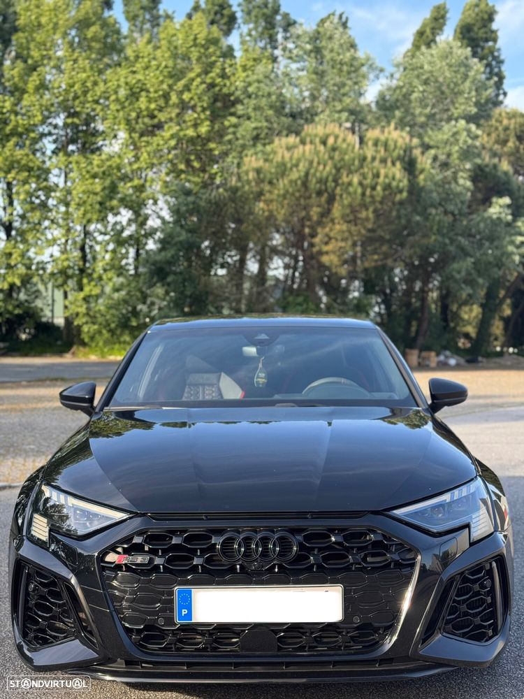 Audi RS3 Limousine 2.5 TFSI quattro S tronic - 1