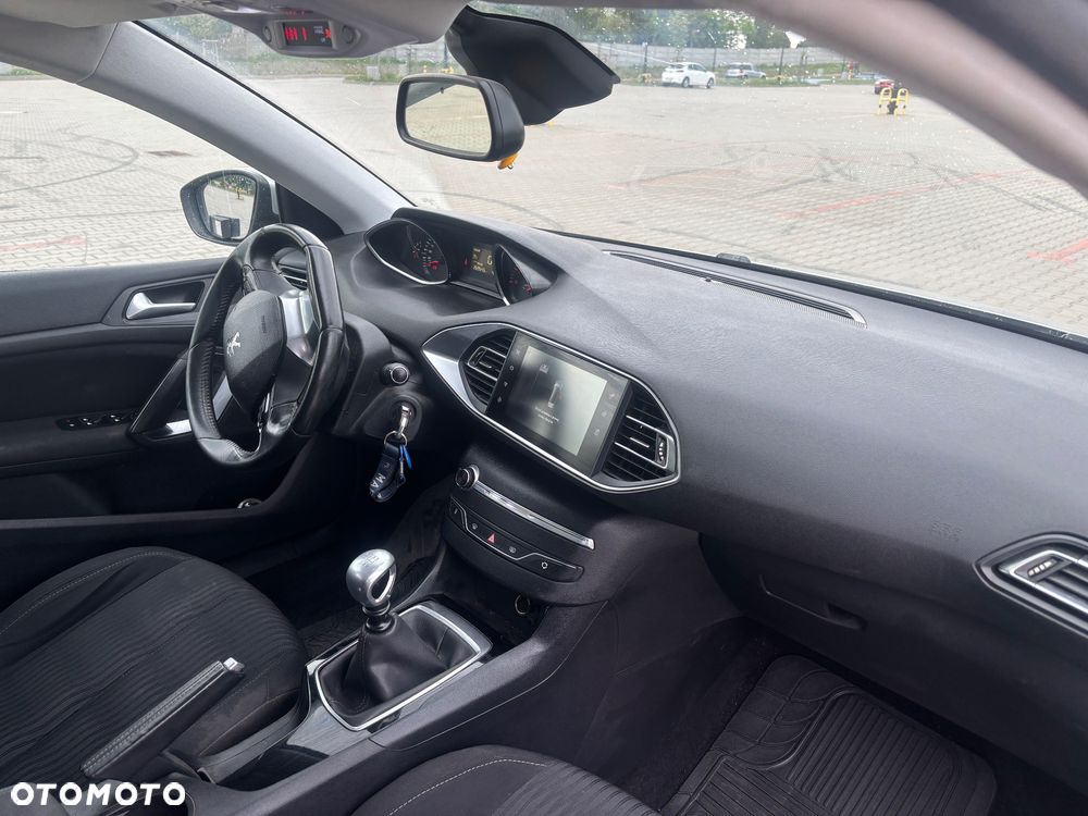 Peugeot 308 1.6 BlueHDi Active S&S - 9