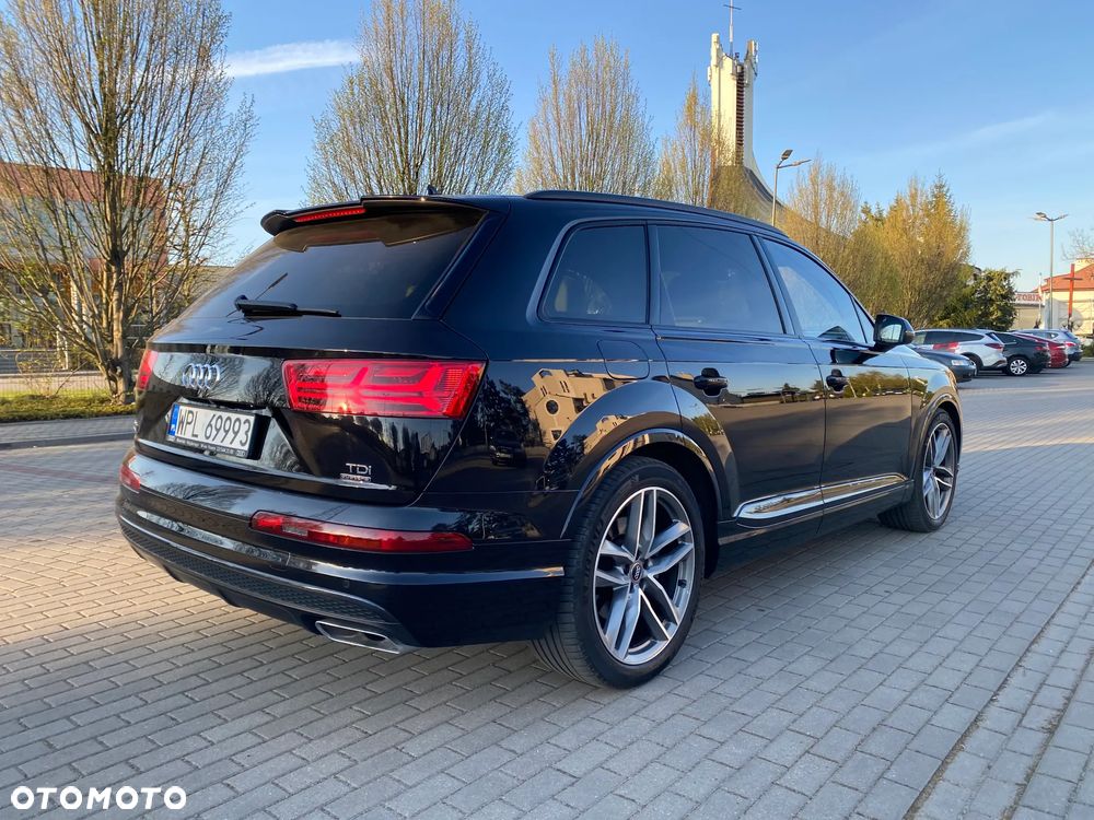 Audi Q7 - 12