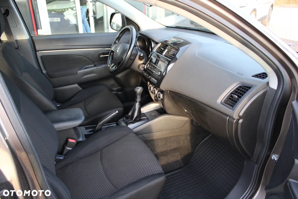 Mitsubishi ASX 1.6 Invite - 17