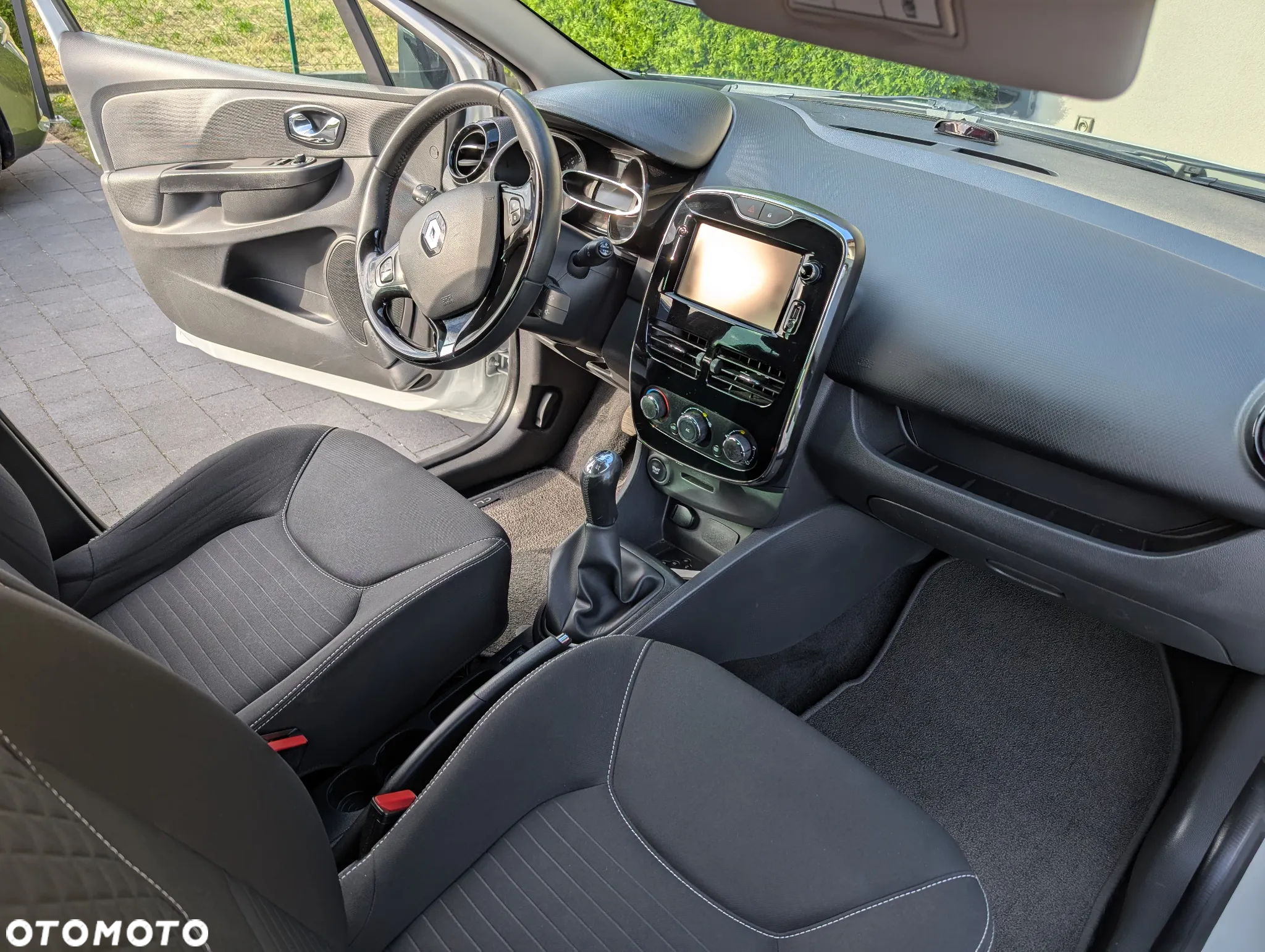 Renault Clio (Energy) TCe 90 Start & Stop LIMITED - 4