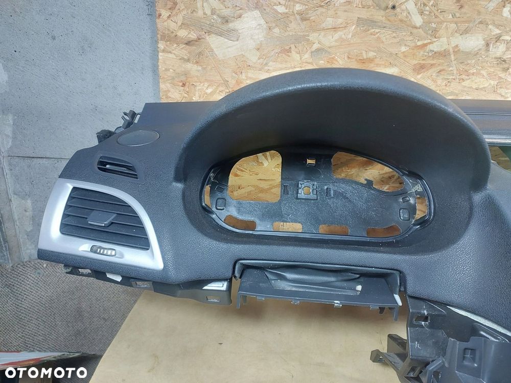MEGANE III DESKA ROZDZIELCZA KONSOLA 5 DRZWI - 11