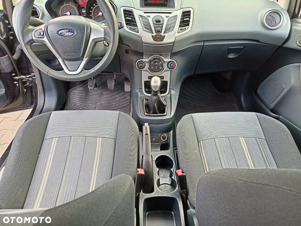 Ford Fiesta 1.25 Trend - 13