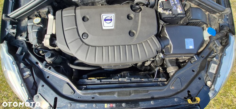 Volvo XC 60 - 8