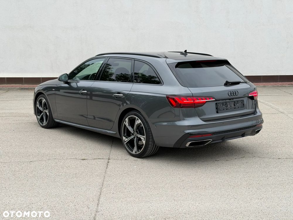 Audi A4 Avant 35 TDI mHEV S Line S tronic - 4