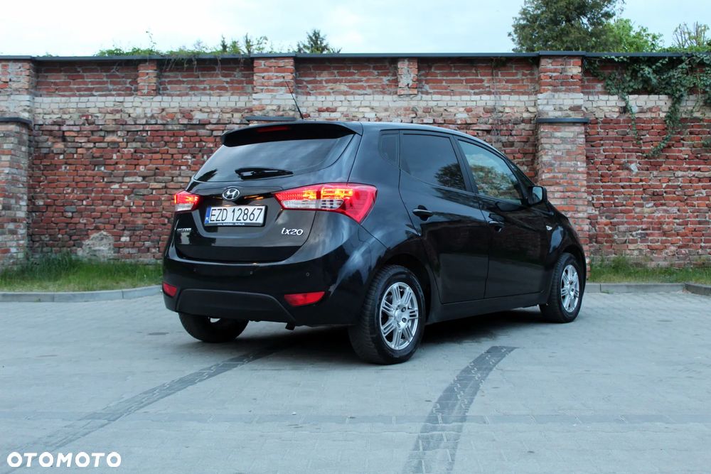 Hyundai ix20 1.4 blue Comfort - 8