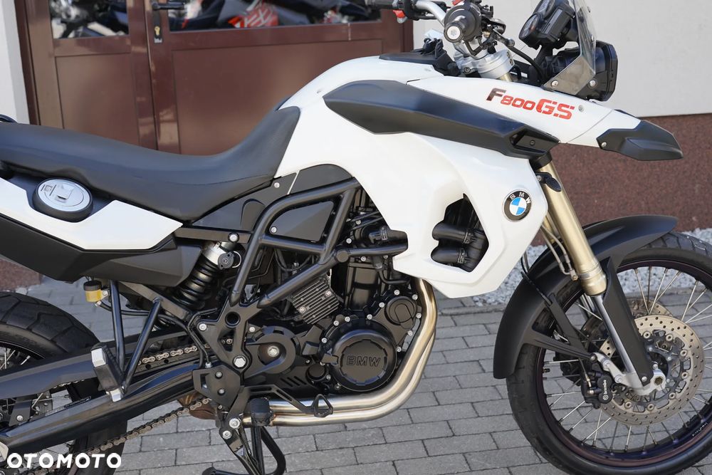 BMW F - 9