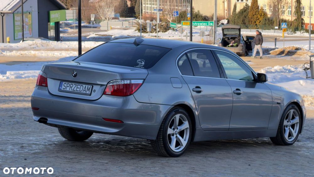 BMW Seria 5 520i - 17