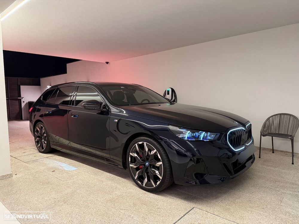 BMW 550 e xDrive Pack Desportivo M Pro - 1