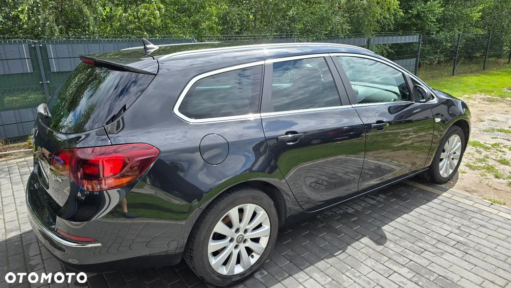 Opel Astra 1.6 CDTI Cosmo - 2