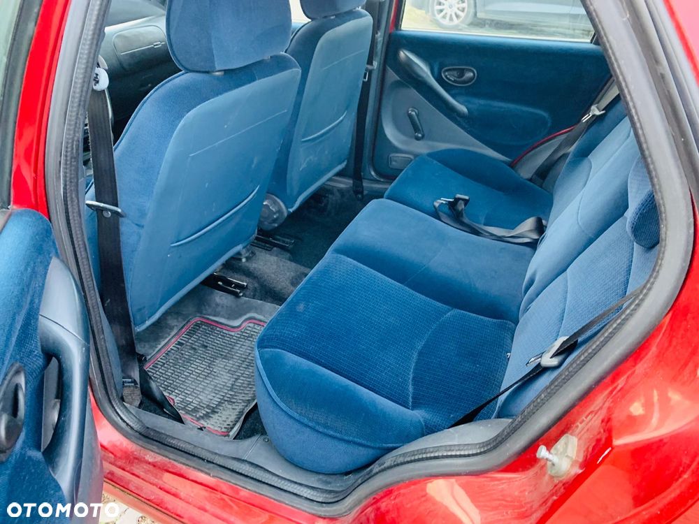 Fiat Albea 1.2 16V Actual / EL - 12