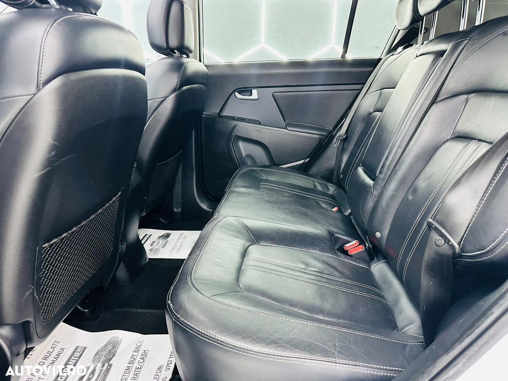 Kia Sportage 1.7 CRDI 2WD ISG Dream-Team Edition - 17