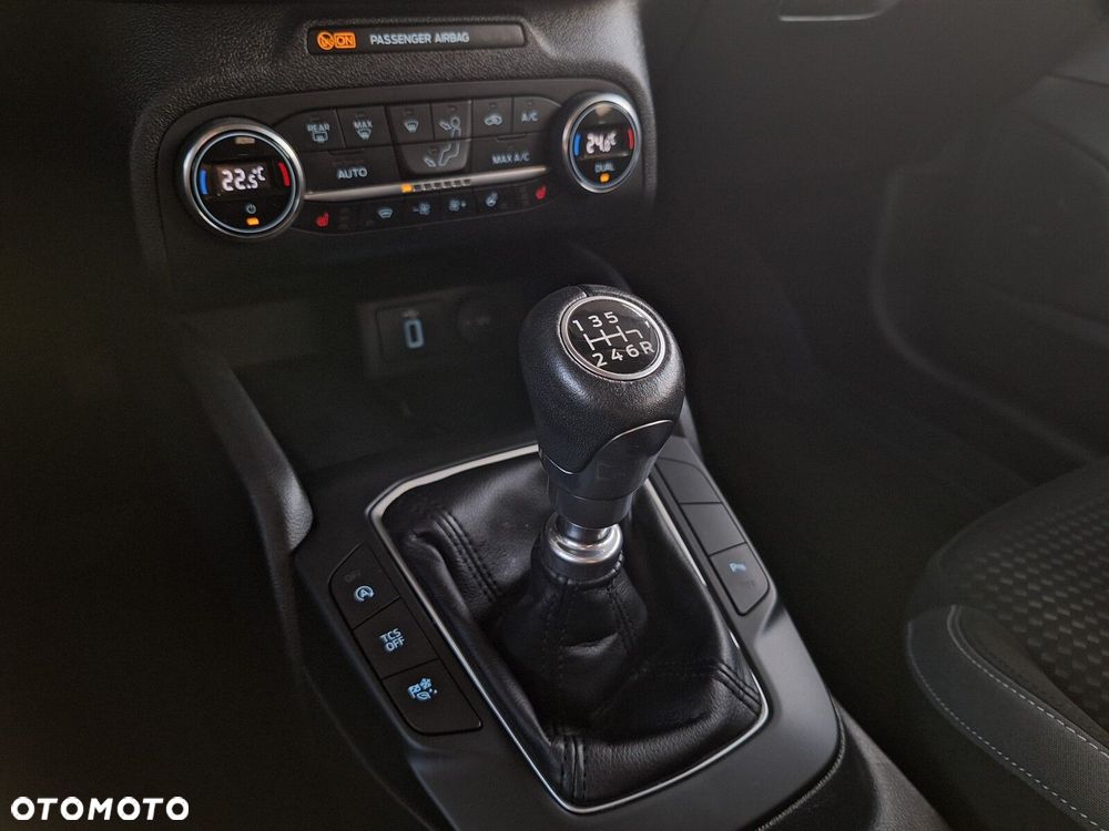 Ford Focus 1.0 EcoBoost Trend Edition - 39