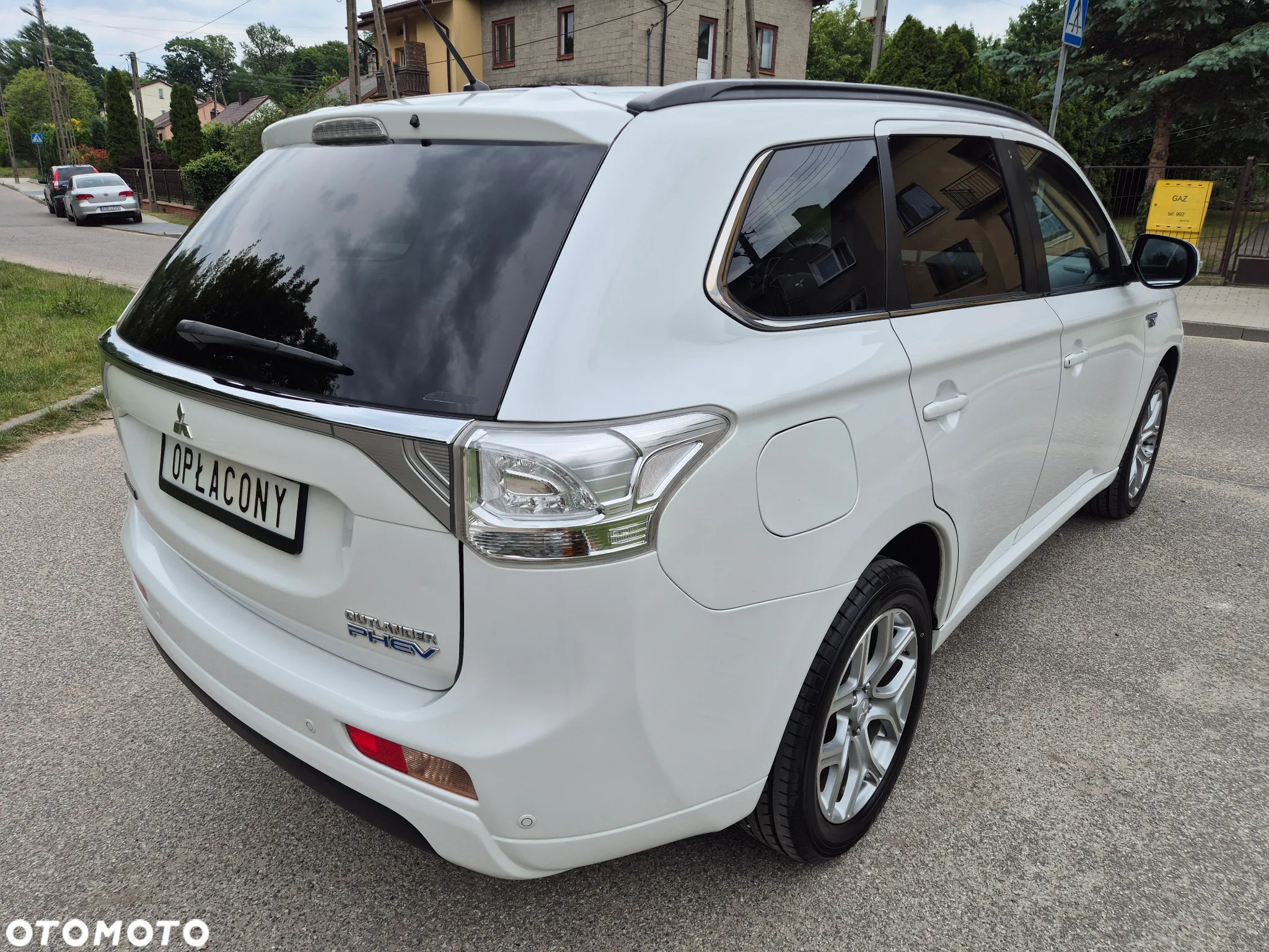 Mitsubishi Outlander 2.0 4WD Plug-In Hybrid - 20