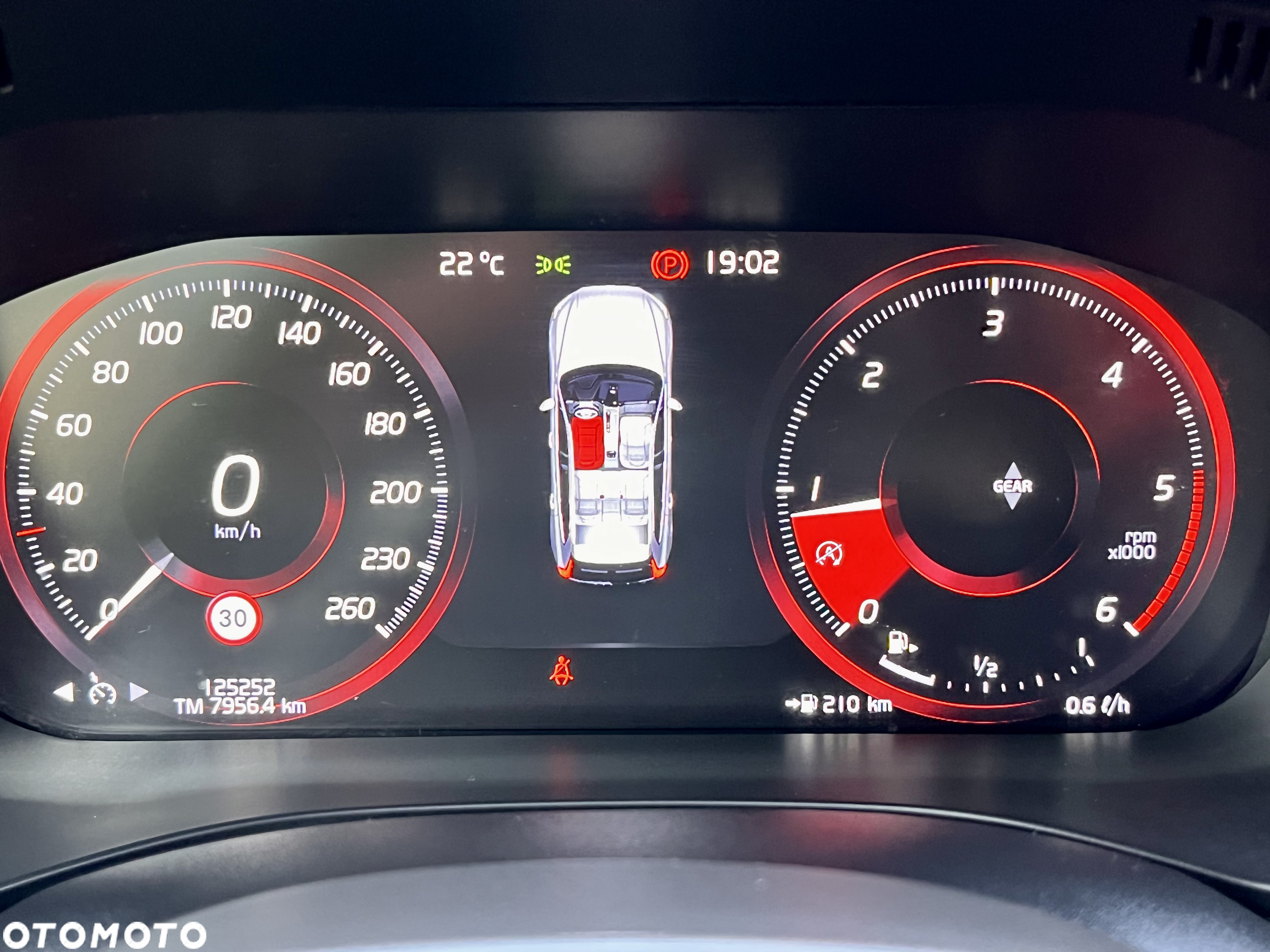 Volvo XC 60 D3 Momentum Pro - 35