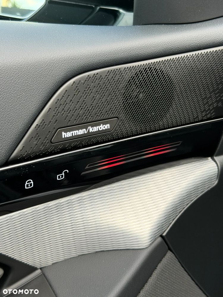 BMW Seria 5 520d mHEV - 28