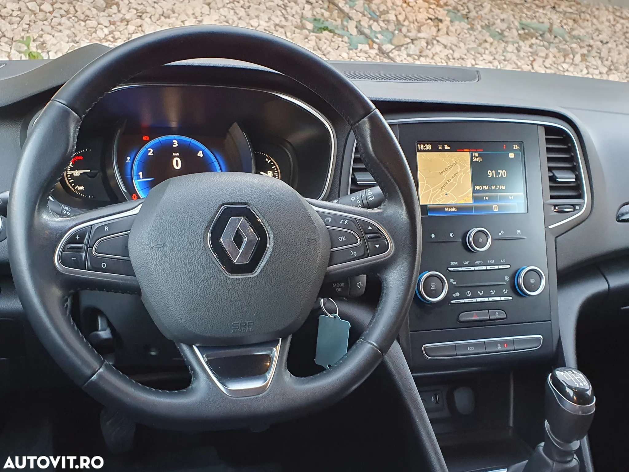 Renault Megane Grandtour ENERGY dCi 110 Start & Stopp Paris Business - 28